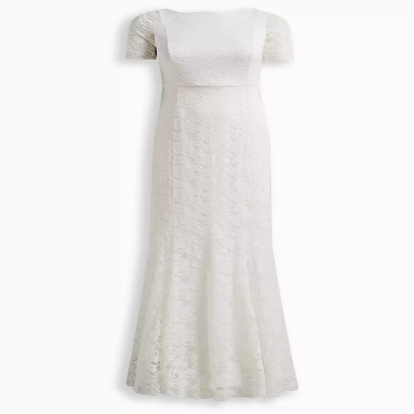 Torrid Wedding Dress Ivory Lace Short Sleeve Fit & Flare Stretchy Train Bride - Picture 1 of 10
